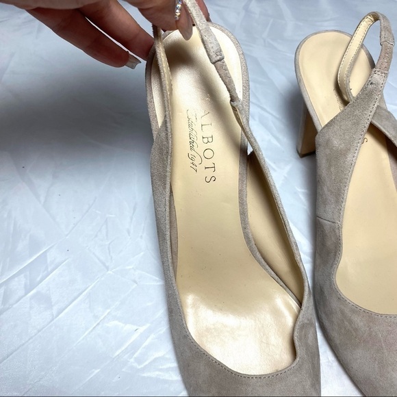 Talbots almond toe nude slingback heels size 9.5 - Picture 3 of 7